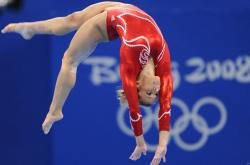 开云体育2026-英巴大战成F组焦点，英格兰强势碾压，托纳利领军意大利奏凯，门将神勇定乾坤